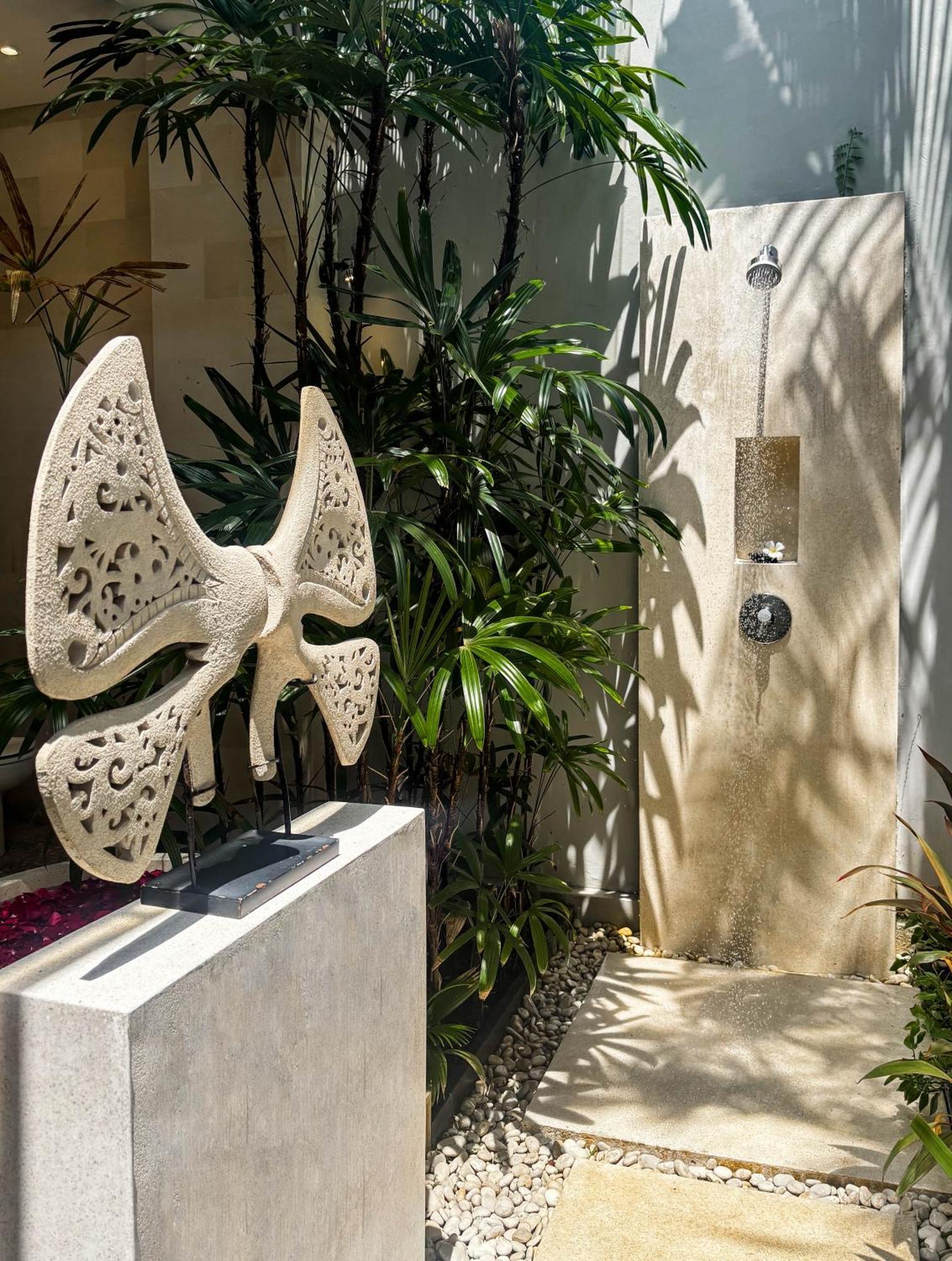 Nyaman Villas Seminyak Екстериор снимка
