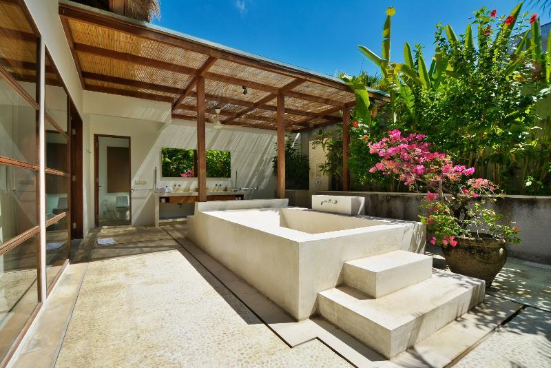 Nyaman Villas Seminyak Екстериор снимка