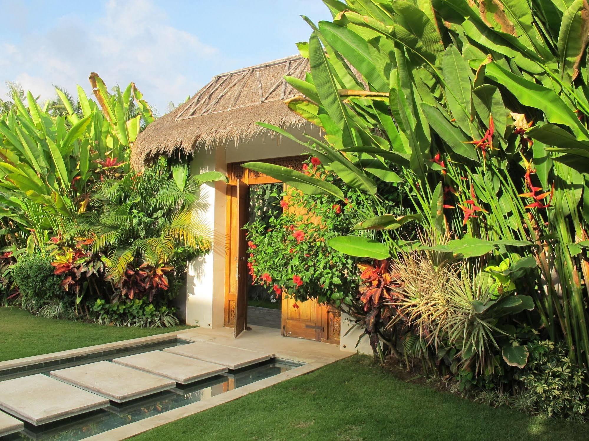 Nyaman Villas Seminyak Екстериор снимка